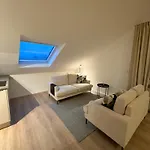 Skywalk Loft 아파트