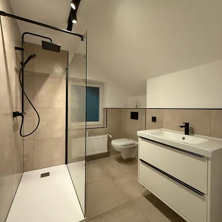 Skywalk Loft Apartment *